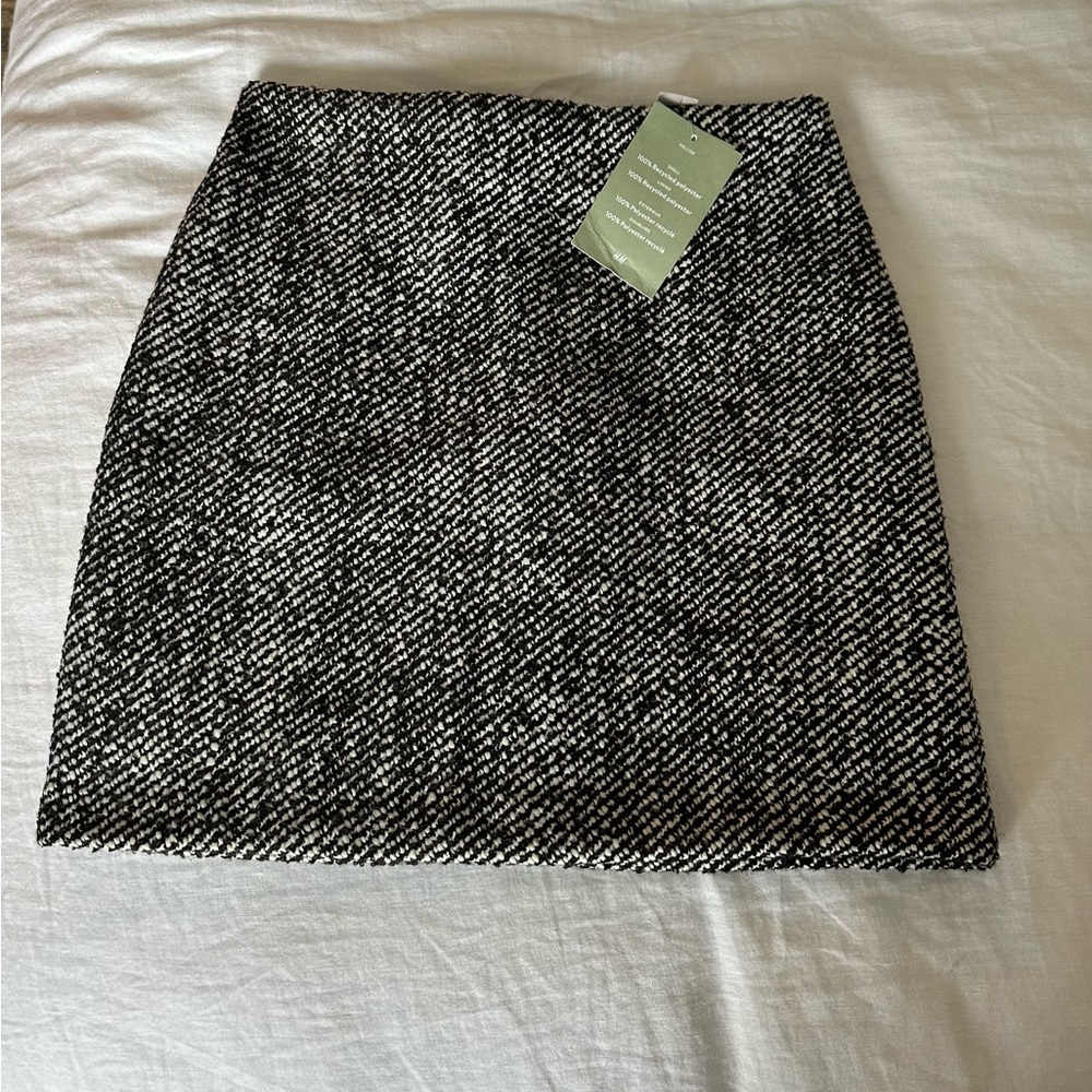 H&M Black and White Skirt NWT